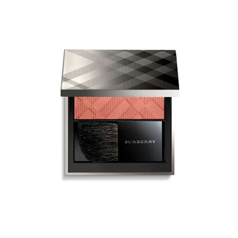 fondotinta burberry|Burberry light glow makeup.